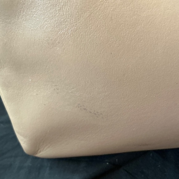 Exquisite Saint Laurent Kate Tassel shoulder bag in beige leather - Picture 7 of 9